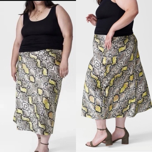 Universal Standard Dresses & Skirts - Universal Standard Cece Midi Skirt Python Print 38 (7X) NWT